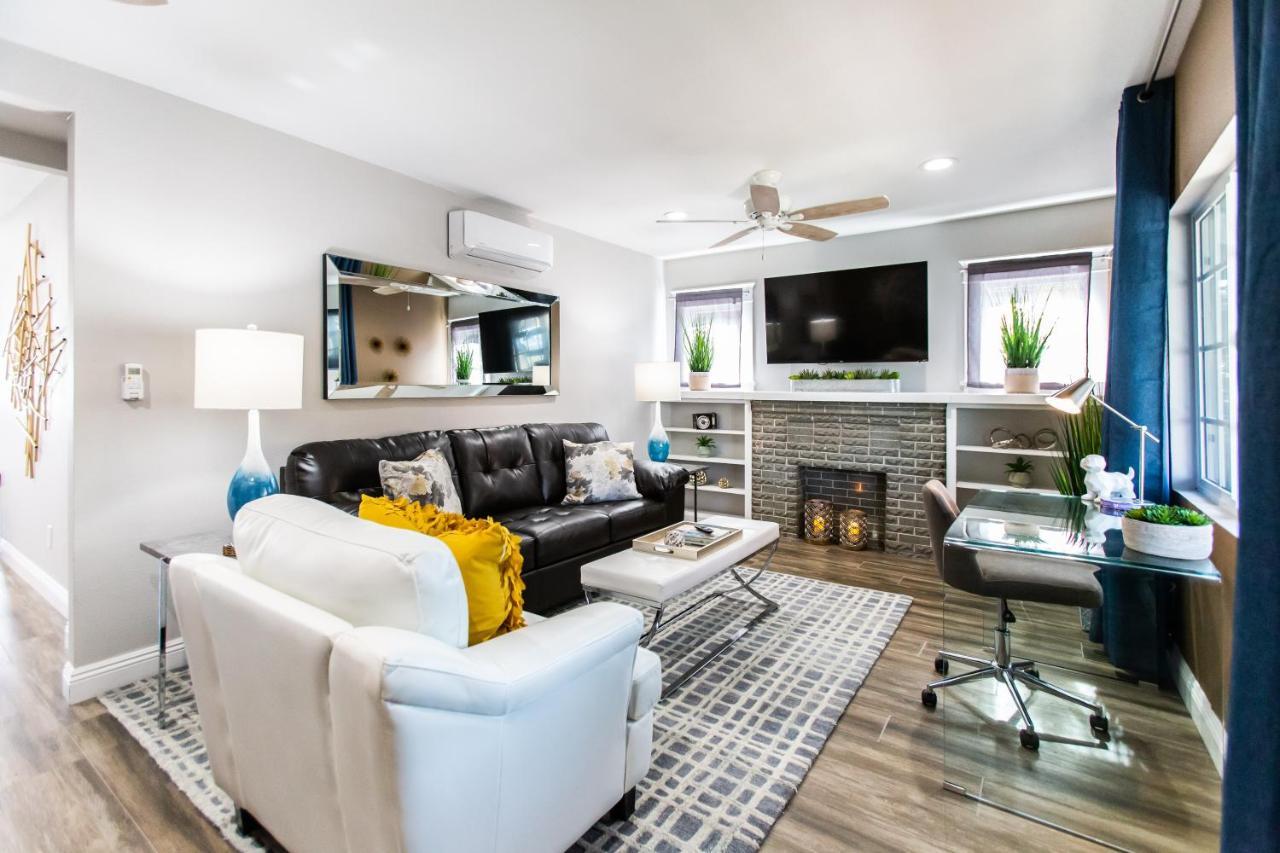 Long Medical Center Duplex: Pet-friendly For Healthcare Professionals
