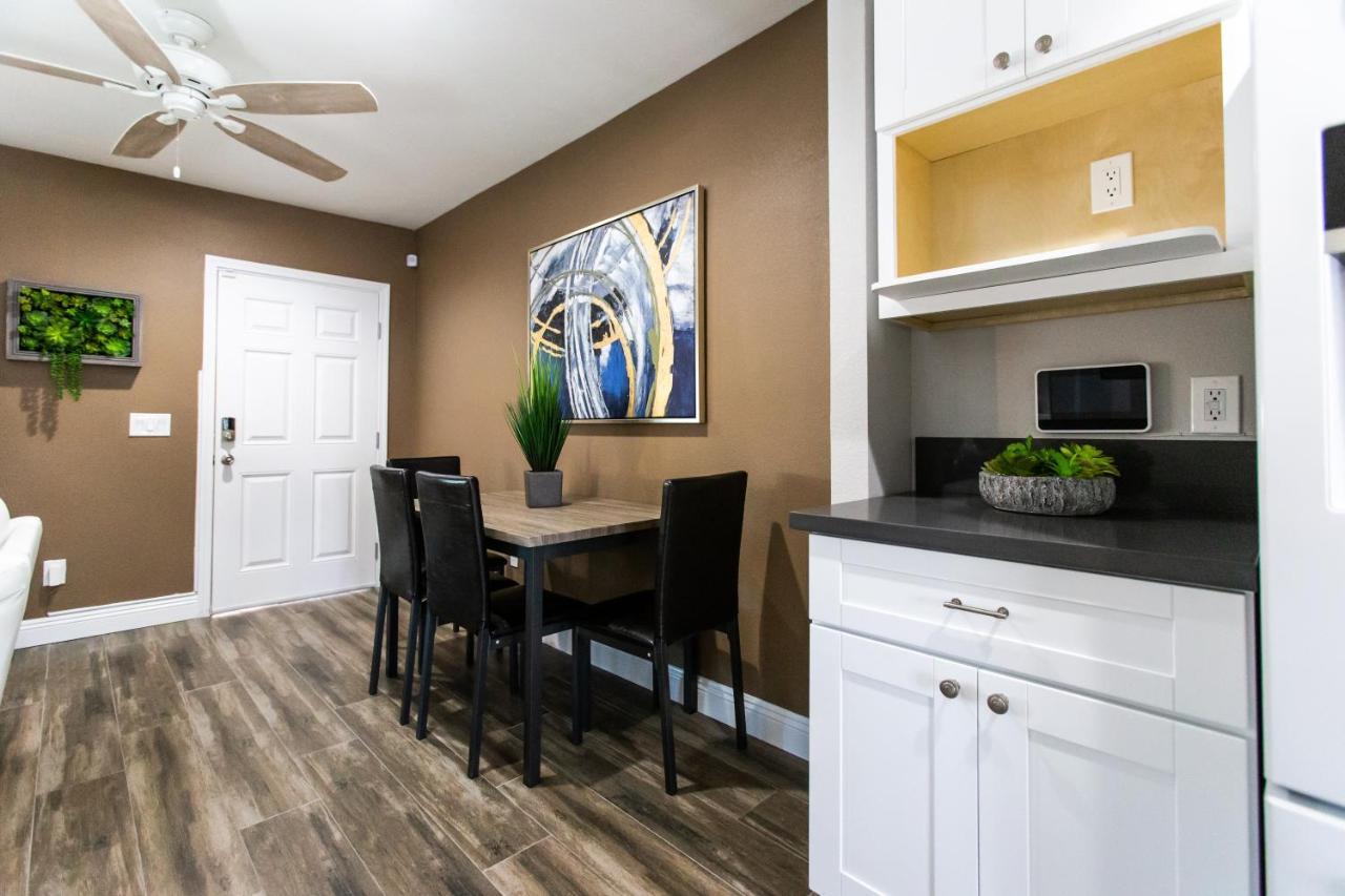 Long Medical Center Duplex: Pet-friendly For Healthcare Professionals Long Beach